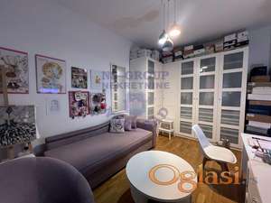 Fantastčan trosoban stan od 77m2 kvadratnih u sajam kompleksu.