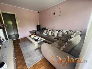 40m2 + garaža u Sremskim Karlovcima