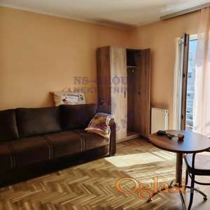 Izdaje se garsonjera površine 24m² na Novoj Detelinari.