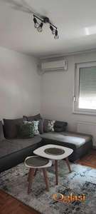 LEP STAN,MALI TROŠKOVI, GARAŽA