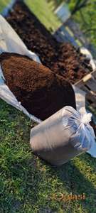 Humus (glistenjak) za cveće, voće i povrće