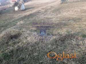 Na prodaju plac u Sremskoj Kamenici.