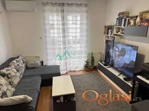 Na prodaju funkcionalan dvoiposoban stan + velika terasa 