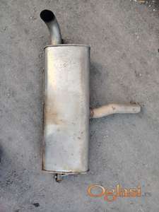 Fiat 500x zadnji lonac Originalni delovi  Moguca ugradnja delova  Alfa Romeo 147-156-166-159-GT-MiTo-Giulietta Fiat bravo 2 - croma -grande punto -multipla 2 -punto 3 -stilo-idea Freemont Panda 3 500L 500 500x Lancia ypsilon-delta-musa-lybra Volkswagen Golf 6  Audi a3 2012-2020 Volkswagen Passat B7  Ukoliko zelite da porucite Posaljite poruku preko sms poruke ili pozovite na telefon 0616115961
