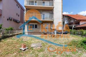 Na prodaju stan u Durlanu, 40m2 + terasa 45m2. Odlična lokacija