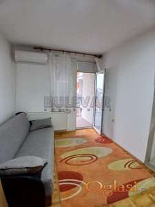 Izdaje se jednoiposoban stan kod Filozofskog fakulteta, 42m2