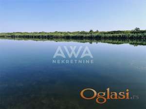 Bezdan. Kendjija. Nova spratna nameštena vikendica 110.5m2