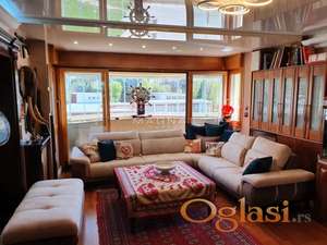 Luksuzan petosoban stan sa garažom ID#5530