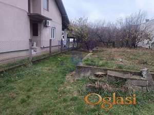 Odličan građevinski plac, pogodan za izgradnju porodične kuće.