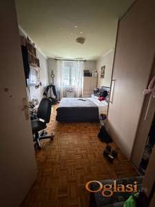 Dvosoban uknjizen stan na petlovom brdu