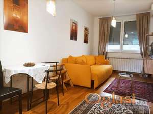 STAN - NOVI SAD - CENTAR - 35m2 - 140000 evra