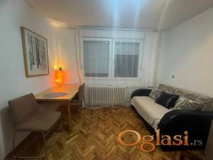 Izdajem Stan na duži vremenski period namešten- detelinara