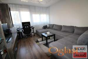 BULEVAR, 63m2, Dvosoban može Dvoiposoban