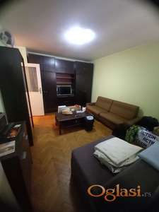 BULEVAR OSLOBOĐENJA, 33 m2, JEDNOSOBAN