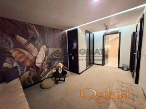 Zemun | Muhar | Trg Branka Radičevića |