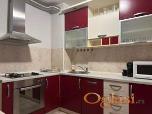 Namešten stan 49m2 Detelinara Novi Sad 400e