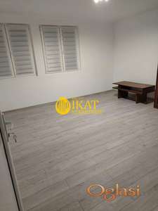 Banovo brdo, Ada mall 45m2 idealno za poslovni prostor ID#4785