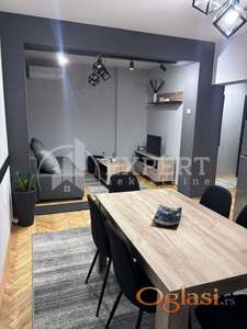 Izdaje se stan na Paliluli