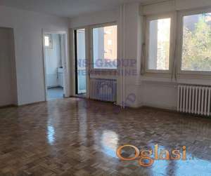 Odličan dvosoban stan