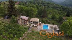 Vikendica na Čardaku – Sremska Kamenica registrovana kao seosko turističko domaćinstvo