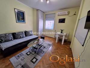 LEPO NAMEŠTENA GARSONJERA 25M2 NOVA DETELINARA 250EU