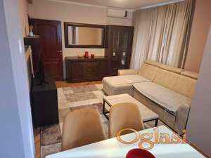 Zamena za Beograd Trosoban stan Cara Dusana Novi Sad