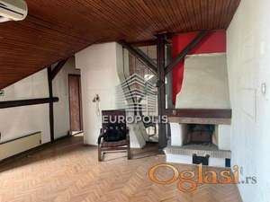 Odlična prilika - stan u potkrovlju za adaptaciju ID#8267