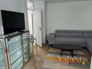  ODLIČAN, RENOVIRAN DVOSOBAN STAN NA LIMANU 4