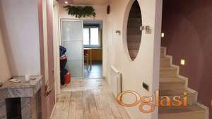 Odličan petosoban stan na top lokaciji!