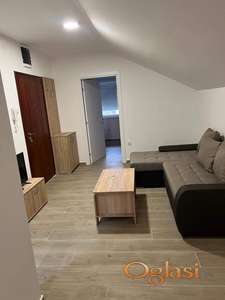 Odličan stan sa svim trškovima 320e!!!