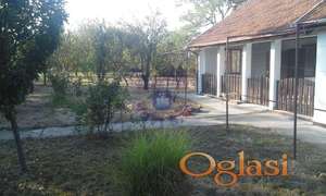 Prizemna kuća sa odličnim placem!