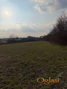 Prodajem gradjevinsko zemljiste u industrijskoj zoni Pojate