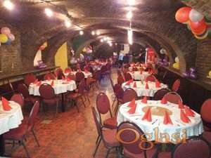 Odlican lokal u centru Titela!