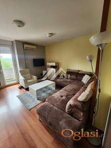 Izdaje se prelep renoviran trosoban stan na Limanu 2 !!! ID#7187