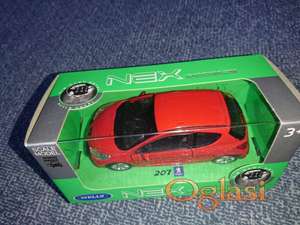Metalni autić - Peugeot 207
