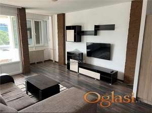 Trosoban, uknjižen i renoviran 70m2, Sava Centar ID#8639