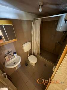 Novi Slankamen kuća 75m2 na placu 753m2 HITNO!