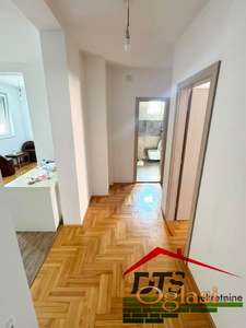 Prodaja stan Pantelej 70m2