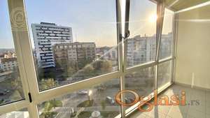 Izdaje se LUX trosoban stan 80m2 Stari Grad