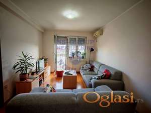 Odlican dvosoban stan na Bulevaru Evrope