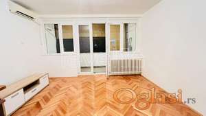 NOVI SAD - ŽELEZNIČKA STANICA - 56.00 m2