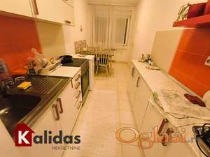 dvosoban, odvojena kuhinja, bez ulaganja