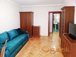 NOV JEDNOSOBAN NAMESTEN 300E