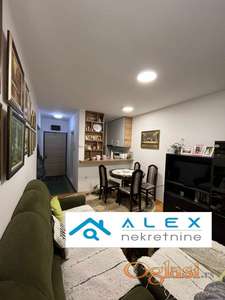 Odličan dvosoban stan na Detelinari