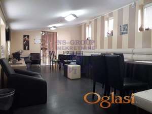 Odlicna nekretnina na Bulevaru Patrijarha Pavla 190m2