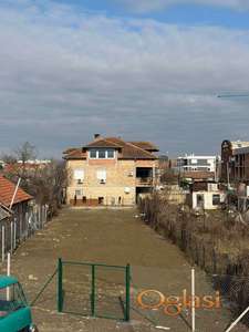 ADICE, GRAĐEVINSKI PLAC 614m2