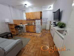 Jednosoban namešten stan- Kej!