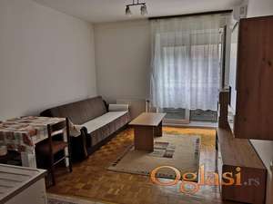 Garsonjera na Novoj Detelinari/Sajam/