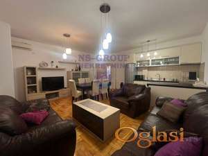 Trosoban stan na Bulevaru Evrope