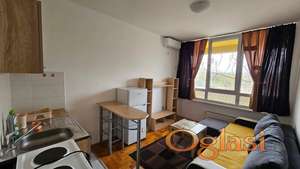 Garsonjera na Detelinari, kompletno nameštena, niski troškovi